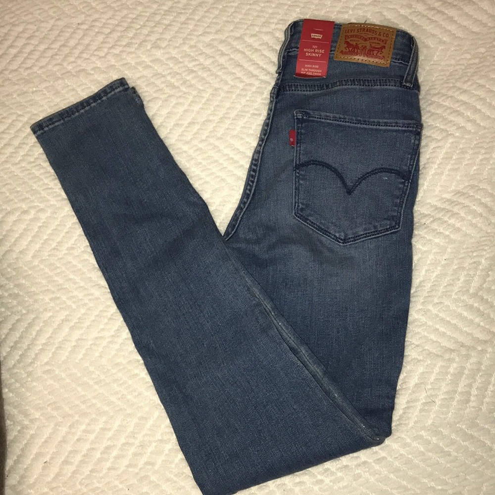 LEVI’S high rise skinny jeans